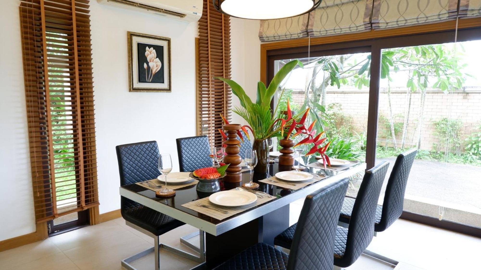 Ozone Villa Phuket Pa Khlok Exterior photo