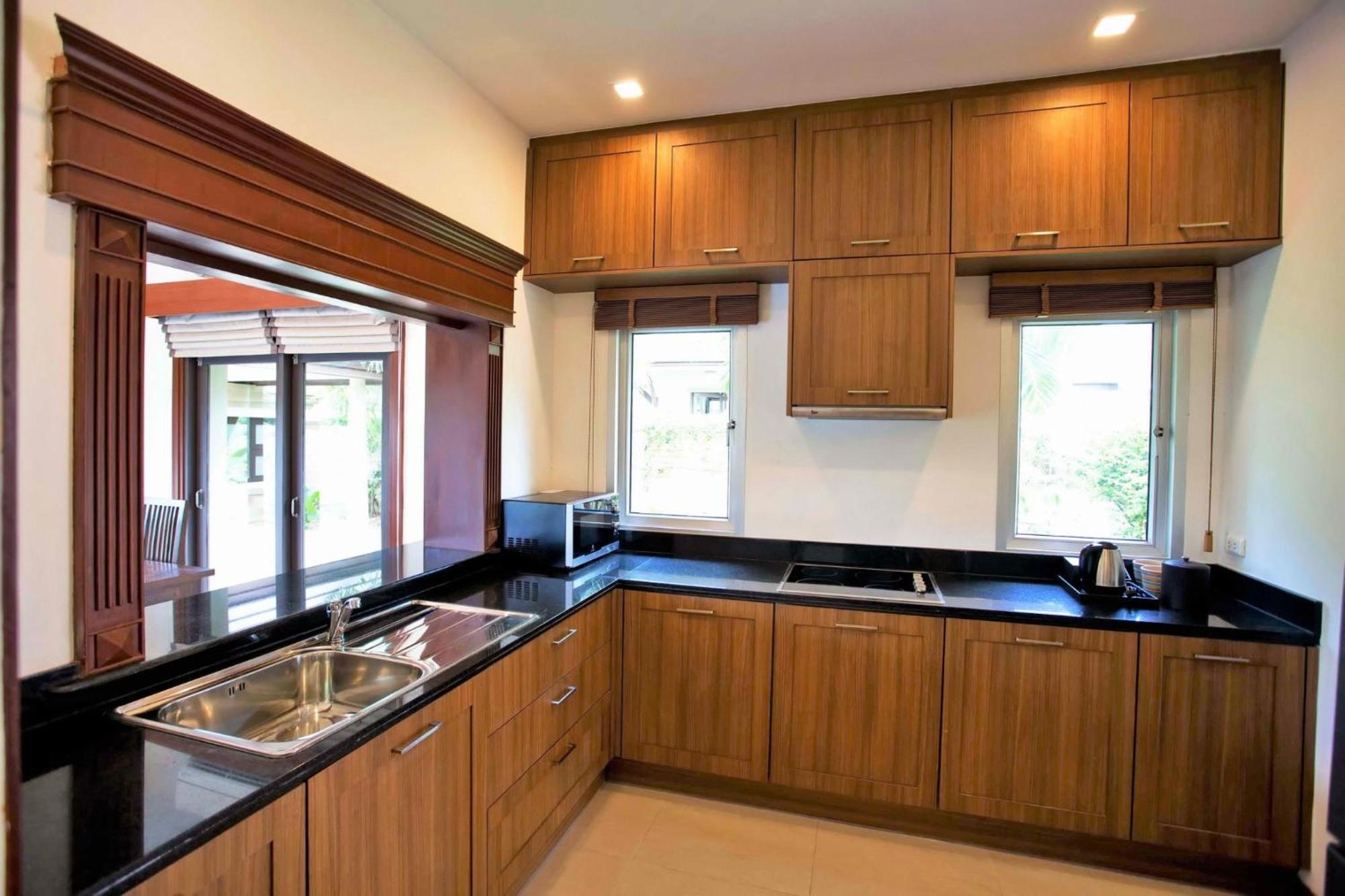 Ozone Villa Phuket Pa Khlok Exterior photo